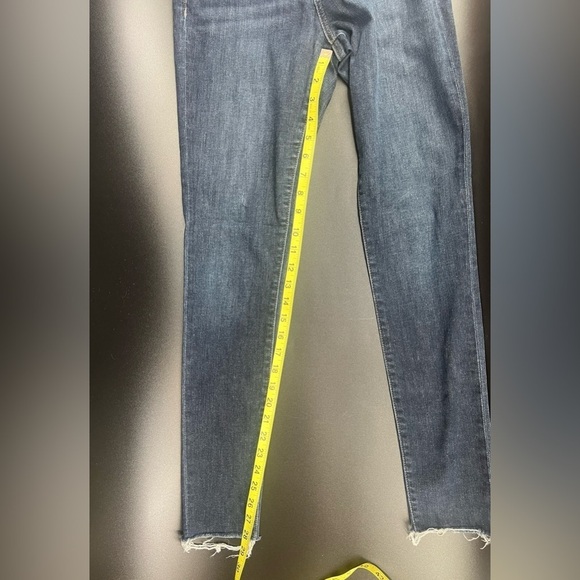 Joe’s Jeans Mid Rise Skinny Ankle Jeans With Raw Frayed Hem Dark Wash Size 26 - Picture 8 of 9